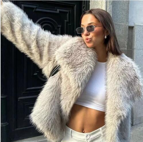 Faux Fur Jacket for Women with Cropped Cut and Oversized Lapel Collar, street style open view