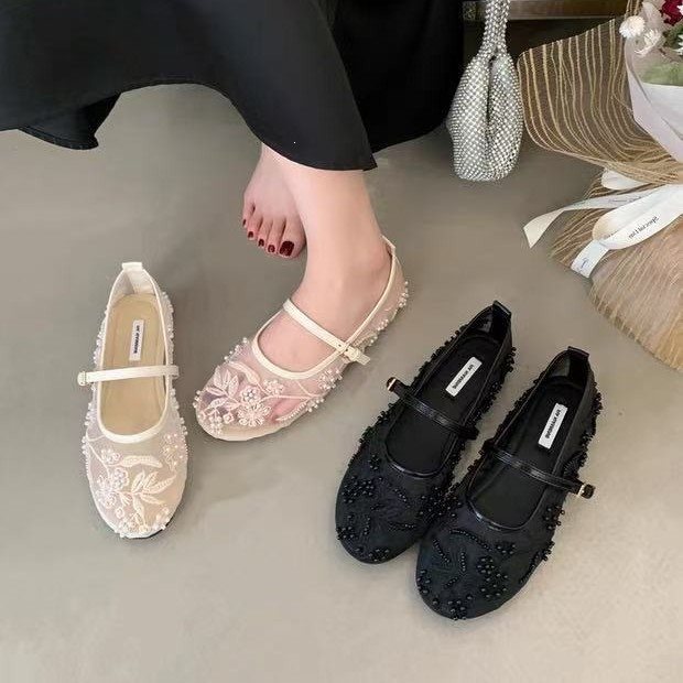 Women's Embroidered Round Toe Ballet Flats, front view