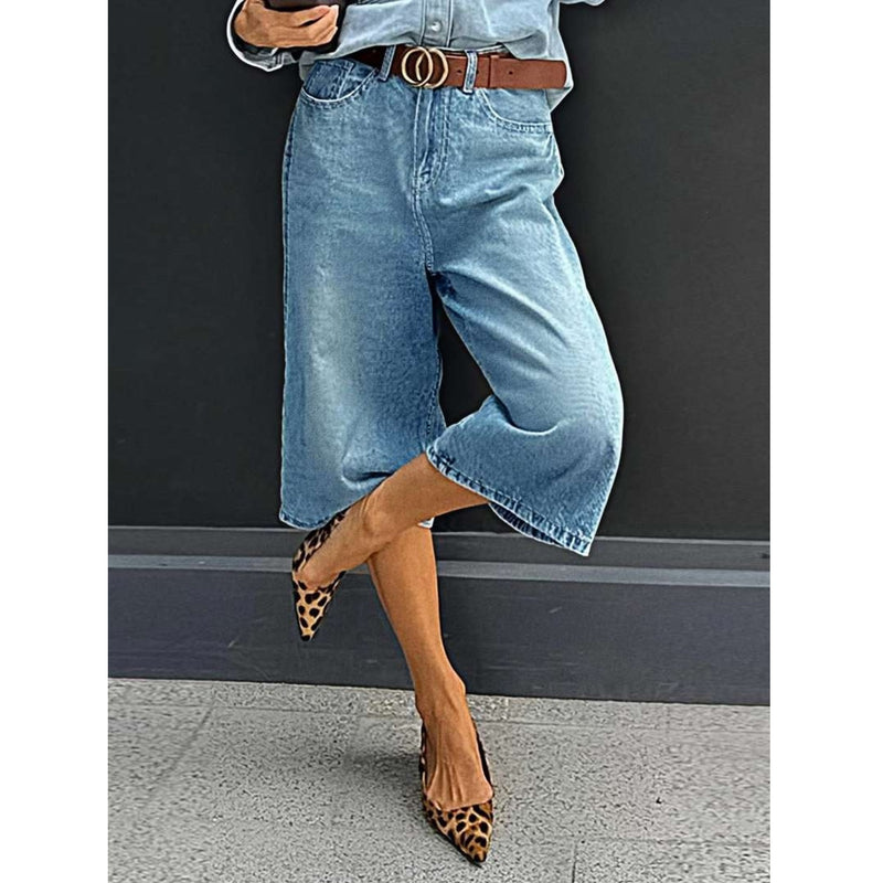 Women's High-Waist Straight-Leg Capri Jeans in Blue, front view