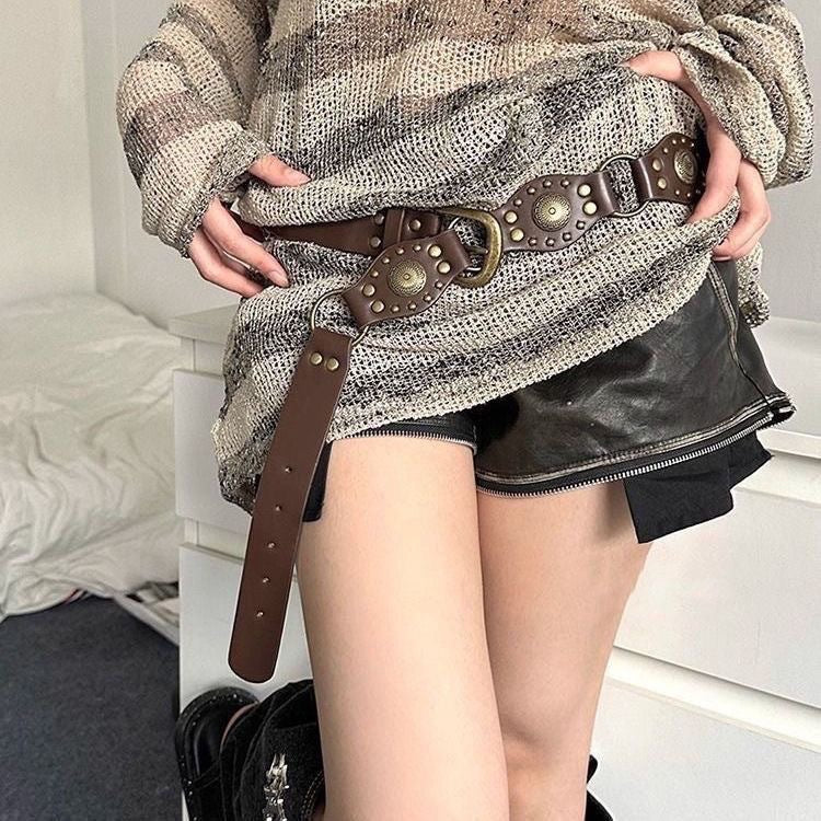 Women's Retro Rivet Wide Western Belt in Coffee, front view