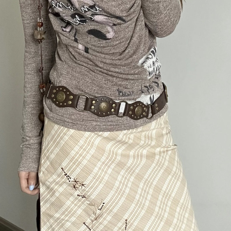 Women's Retro Rivet Wide Western Belt in Coffee, front view