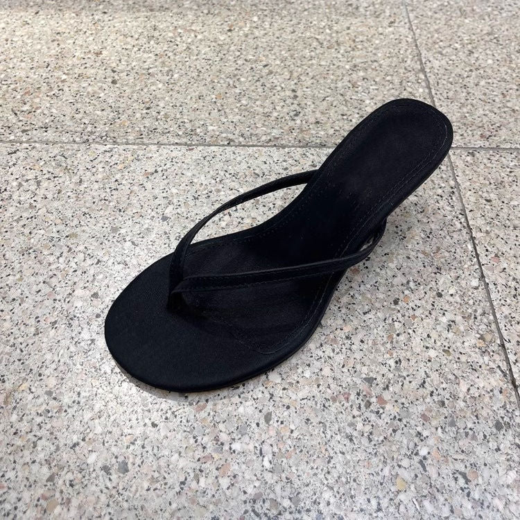 Women's Round Toe Non-Slip Thick Heeled Sandals in Black, side view